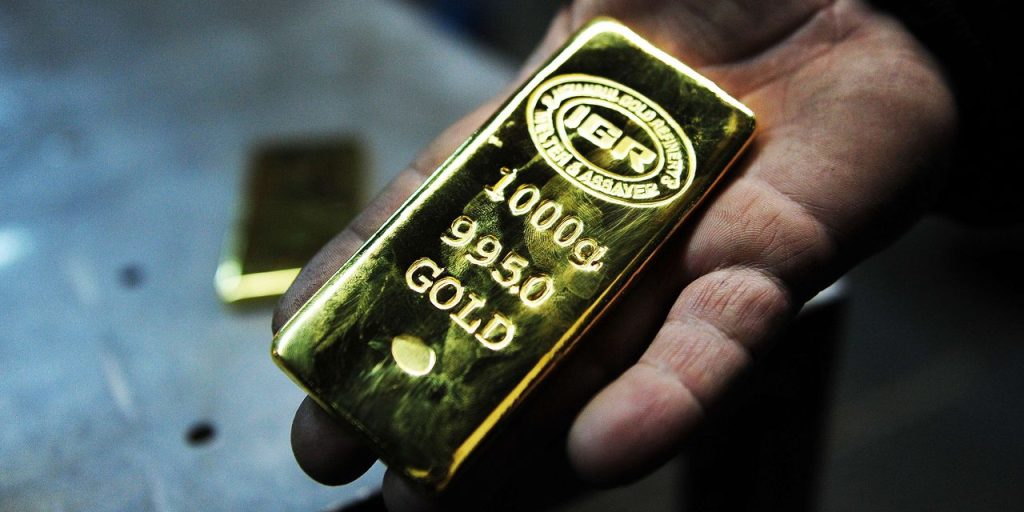 Gold prices end at lowest in a week as investors await Fed meeting
