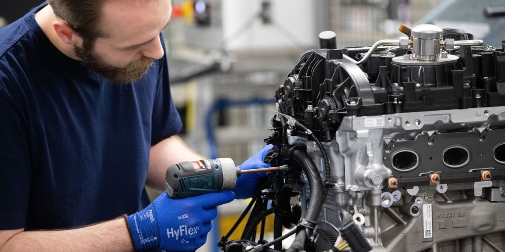 U.S. industrial output up 0.5% in April after two flat months