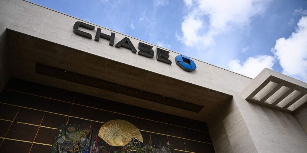 JPMorgan Expects Bump in Interest Income After First Republic Takeover