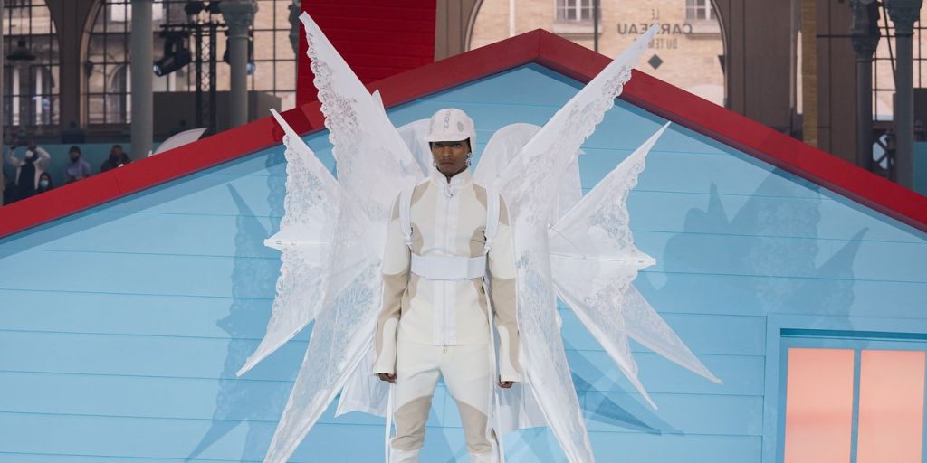 LVMH and Other Luxury Stocks Fall, Wiping Out Billions. It’s a Concern for Europe.