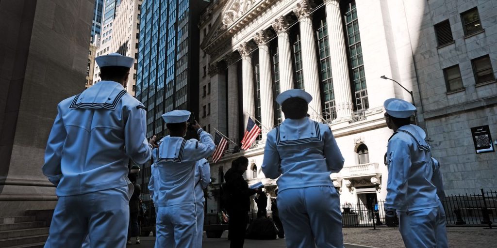 U.S. stocks close sharply higher, with tech shares rallying on hopes for debt-ceiling deal