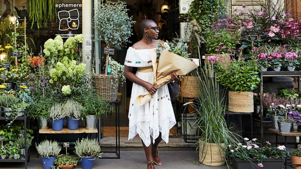 I left the U.S. for Paris 12 years ago—6 things French people do differently than Americans to live long, happy lives