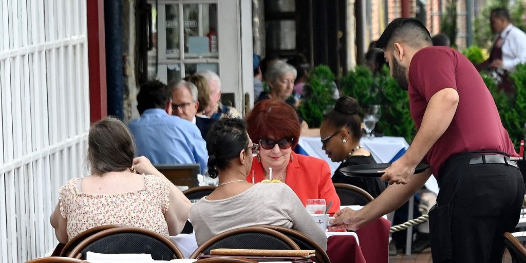 CDC says sick leave can prevent food poisoning. But how many food workers actually get paid time off?