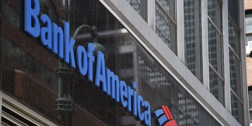 Banks increase lending for third straight week