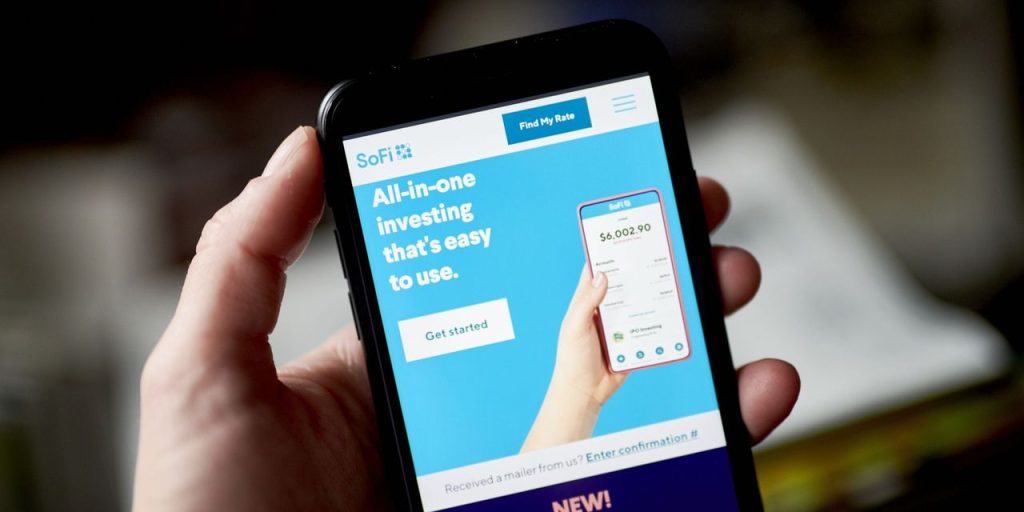 SoFi Stock Charges Ahead. Why These Analysts Call It a ‘Top Pick.’