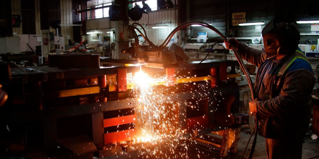 U.S. durable-goods orders climb for third month in a row but manufacturing slump may not be over