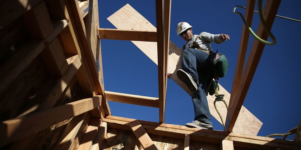 Homebuilder ETF outperforms S&P 500, industry’s stocks still ‘cheap’ in 2023 market rally