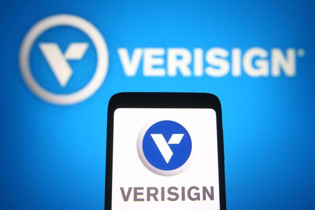 How Has VeriSign Stock Performed During The 2022-23 Inflation Shock?