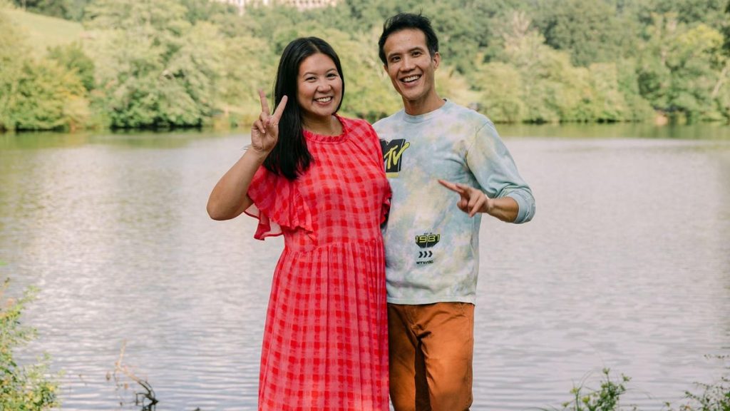 3 Money Moves For Dual Income, No Kids Households To Retire Faster