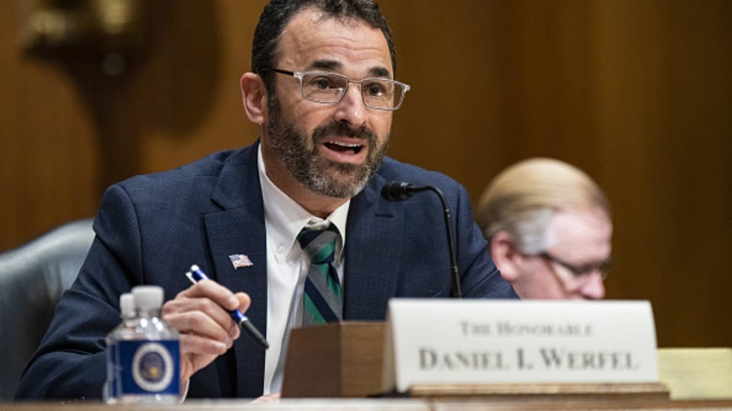 IRS halts most unannounced visits to taxpayers, citing safety concerns