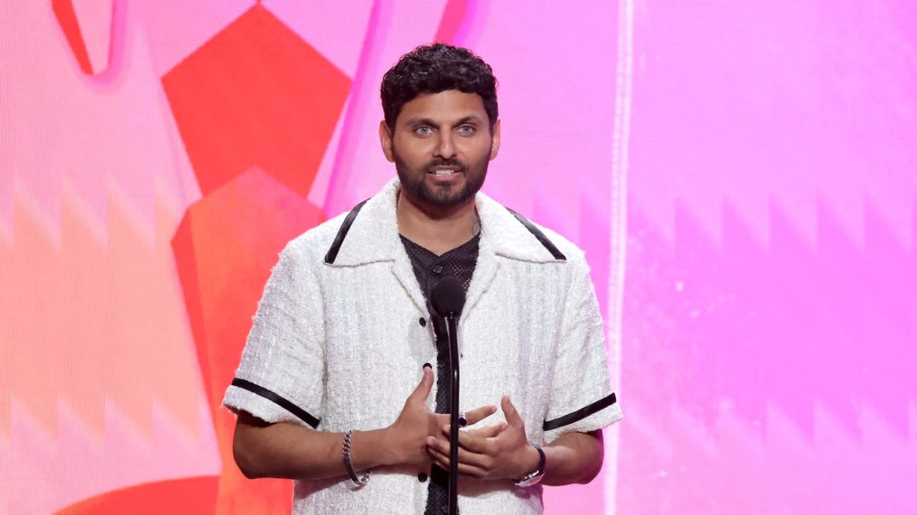 Jay Shetty: ‘Every day we are assaulted by negativity’—the No. 1 tactic he uses to maintain a positive mindset