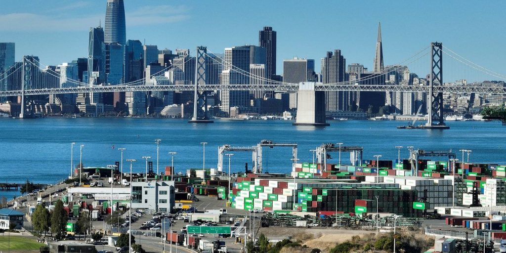 U.S. economy on track to grow as fast as 2% in the second quarter