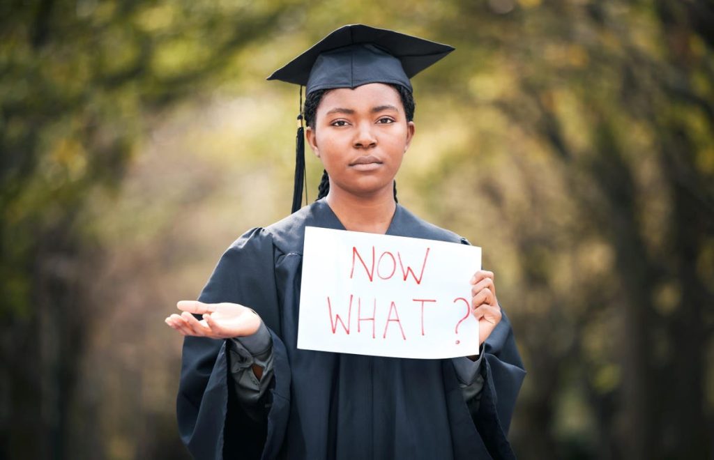 How The $1.6 Trillion Student Loan Debt Disproportionately Weighs On Black Women