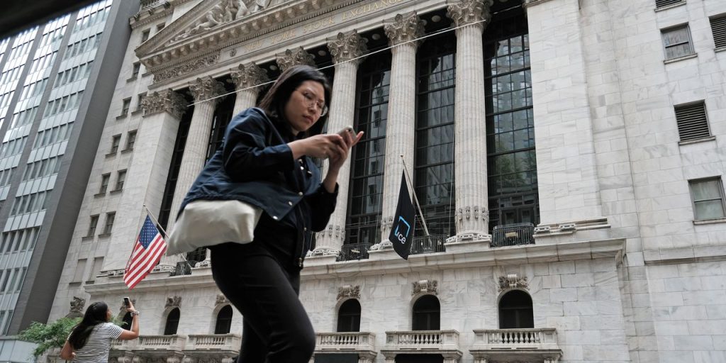 S&P 500, Nasdaq close at highest in 15 months after inflation data takes some pressure off Fed