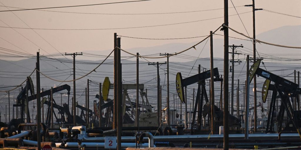 Oil supplies are set to tighten, but concern over weak demand growth limits price gains: EIA