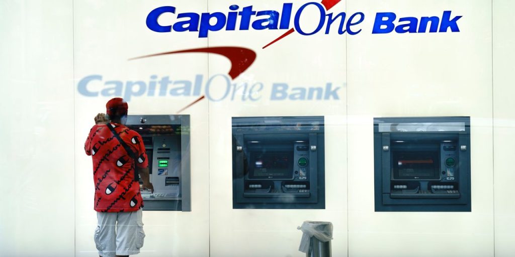 U.S. bank lending holds steady in latest week