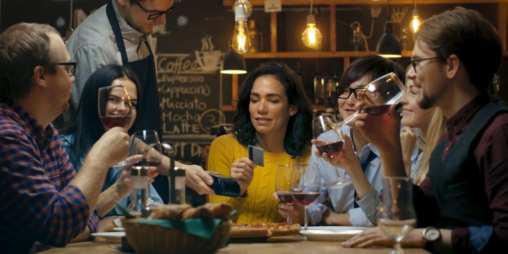 ‘Tipping recommendations in restaurants are based on faulty calculations’: Am I being tricked into tipping more than 15% or 20%?