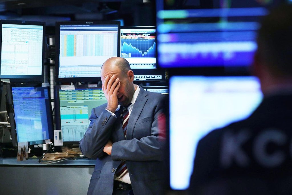 3 Mistakes People Make Trading Stocks & How To Avoid Them