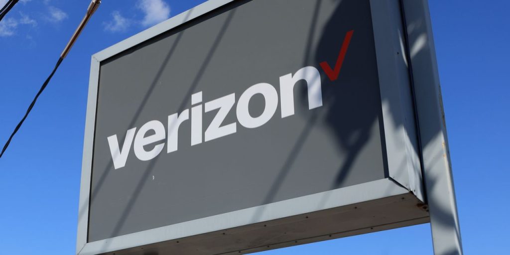 Verizon earnings: What to expect as lead-cable concerns linger over wireless stocks