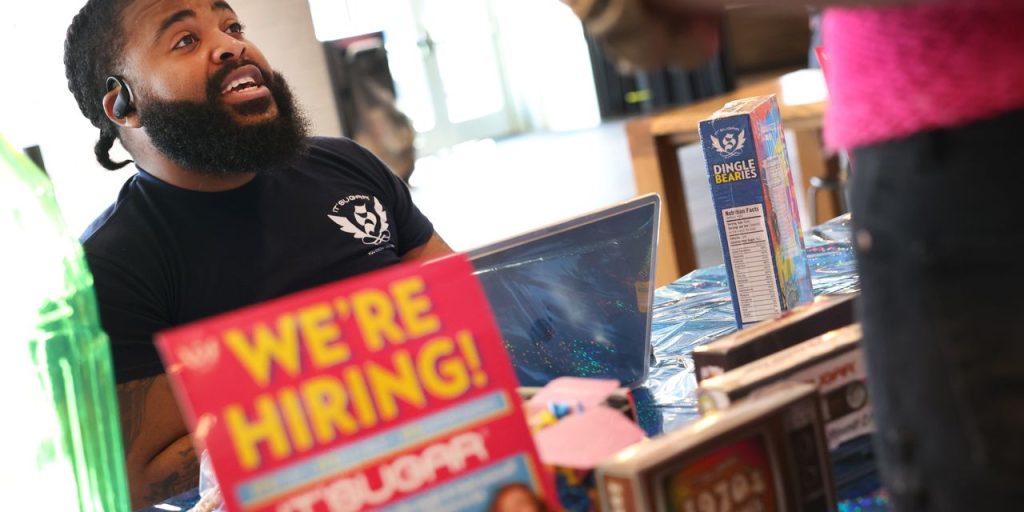 U.S. jobless claims drop to the lowest level since February