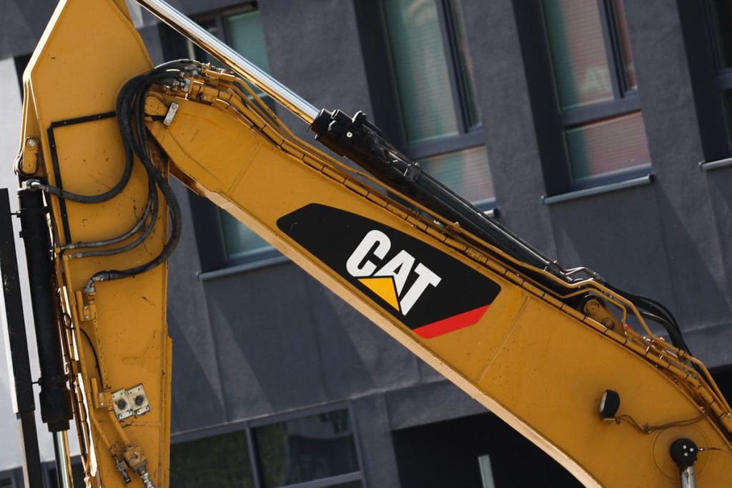 Earnings Beat In The Cards For Caterpillar Stock?