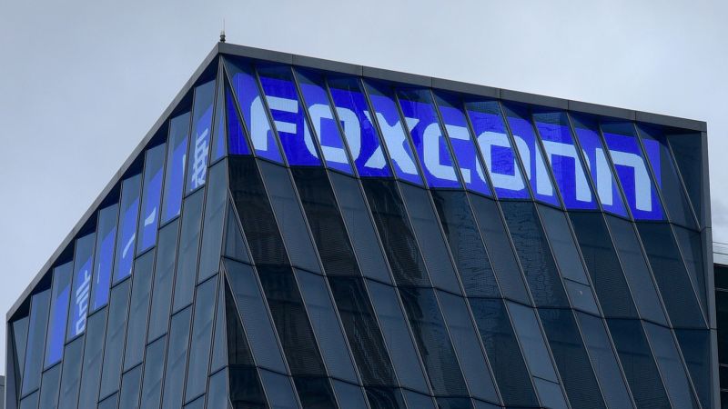 Foxconn pulls out of $19 billion chipmaking project in India