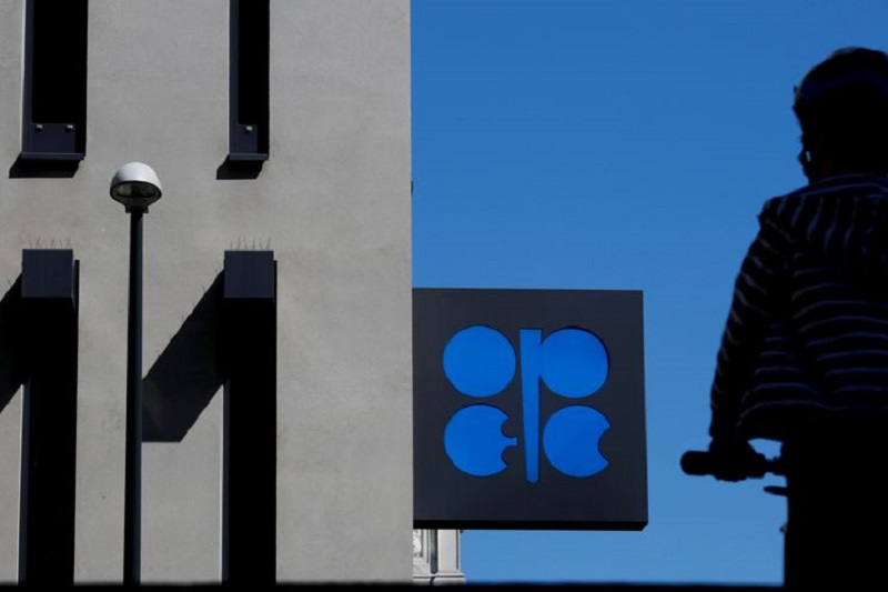 Oil to drift lower as slower growth offsets OPEC+ cuts: Reuters poll