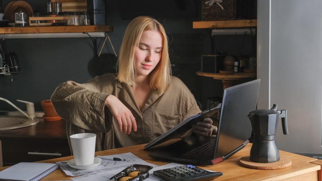 Young people say this is the No. 1 factor in building wealth—but this is ‘the real key,’ according to a money expert