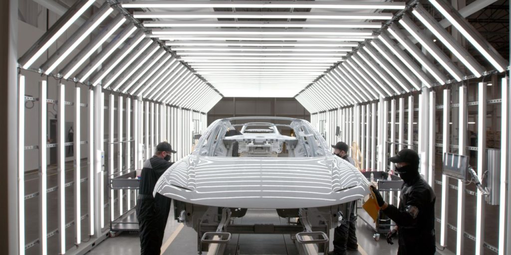 Lucid Stock Wavers After the EV Maker’s Earnings Missed