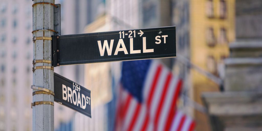 Dow edges lower as bond yields extend rise after government shutdown averted