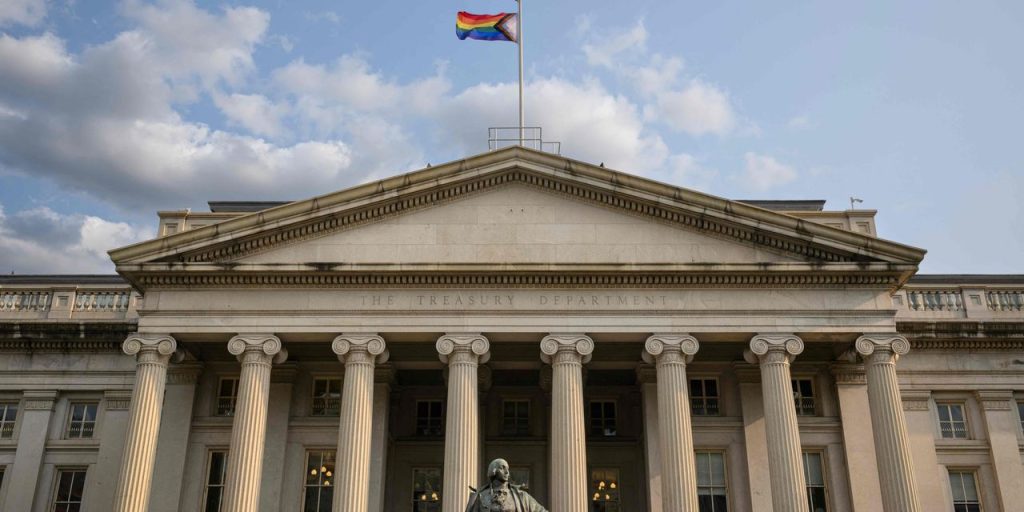 Treasury auctions end on a downbeat this week after soft 30-year sale