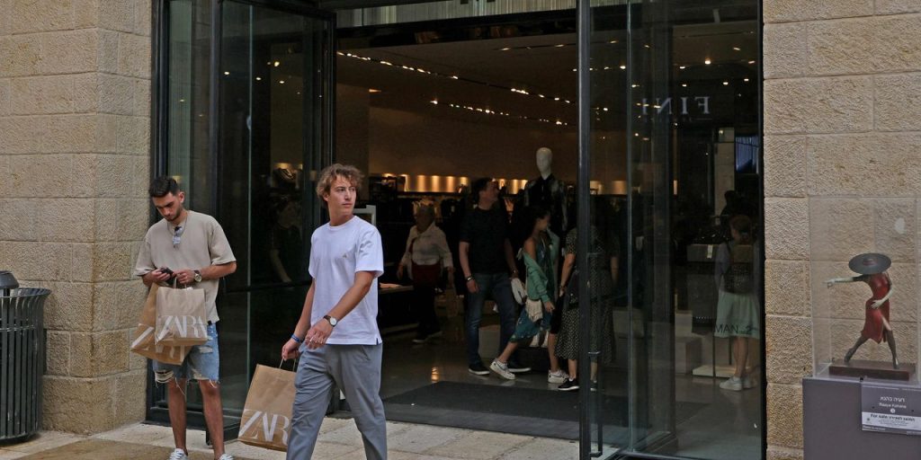 Economists are getting more optimistic about GDP and jobs, survey says