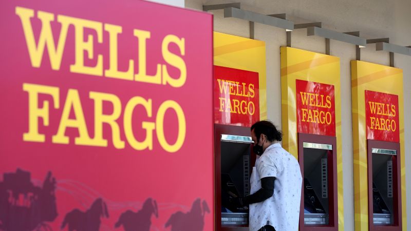Wells Fargo experiencing issues with banking system