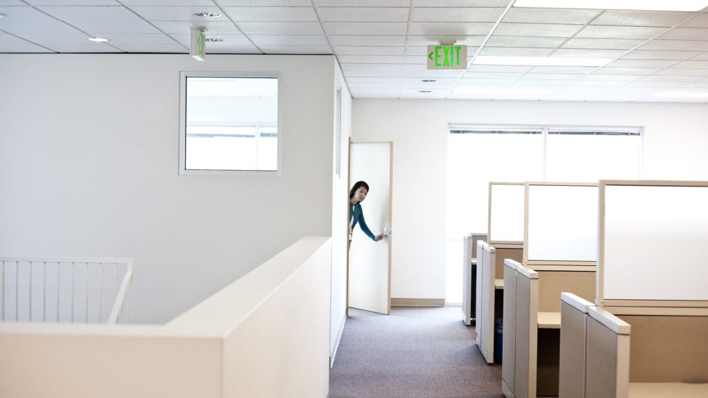 90% of companies say they’ll return to the office by the end of 2024—but the 5-day commute is ‘dead,’ experts say