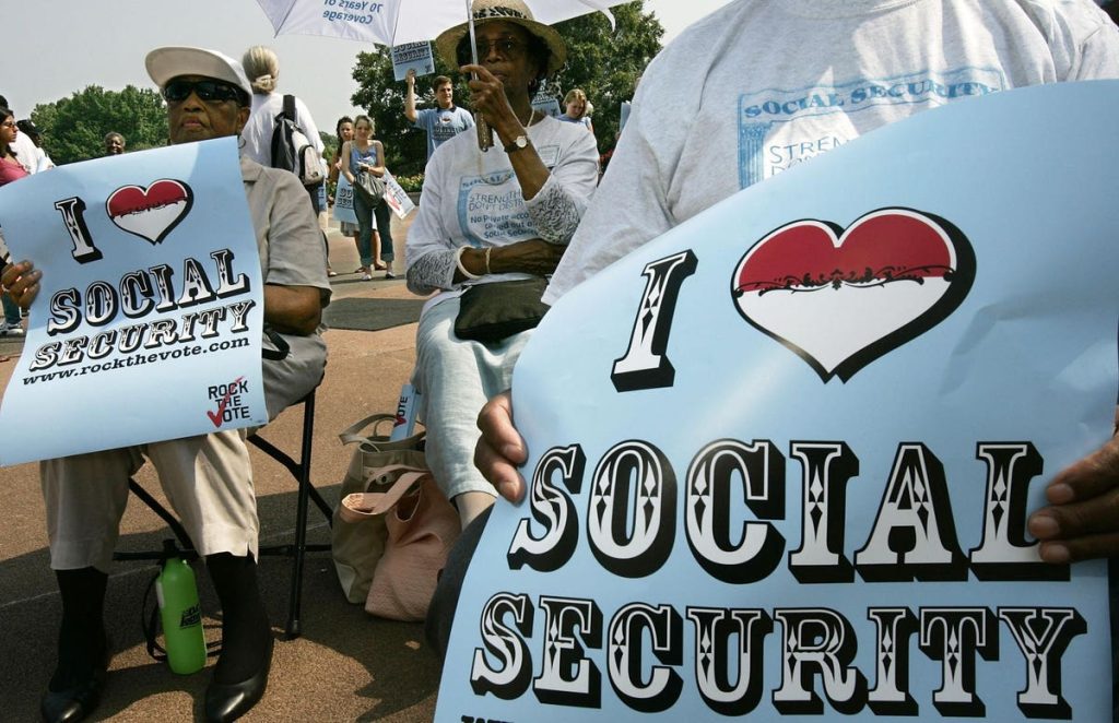 How Much Will Social Security Benefits Be Cut If Congress Sits On Its Hands? The Numbers Are Scary