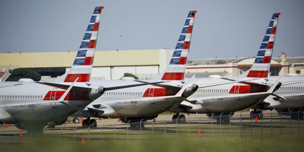 American Airlines, Moderna, Ford, Citigroup, Apple, and More Stock Market Movers