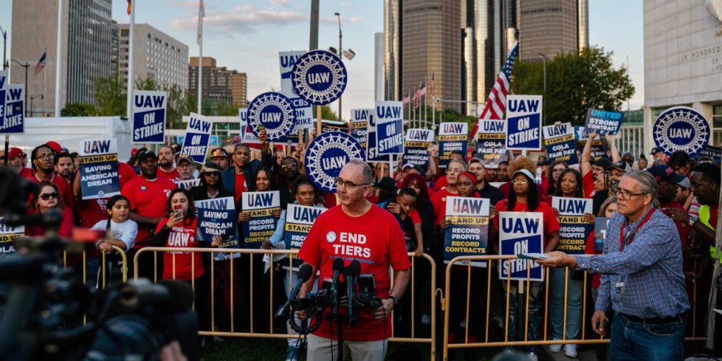 UAW Contract Negotiations Resumed Saturday as Auto Makers Announce Layoffs