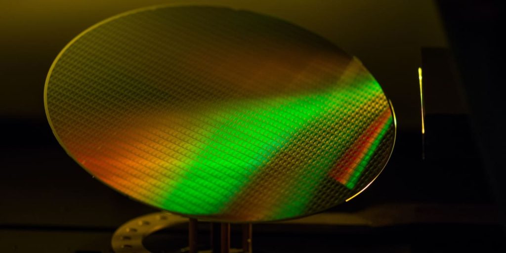 Semiconductor Stocks Are Poised to Drop. Look at These 2 Charts.