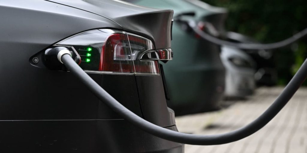 Don’t Sweat Weak Tesla Deliveries. The Stock Isn’t.