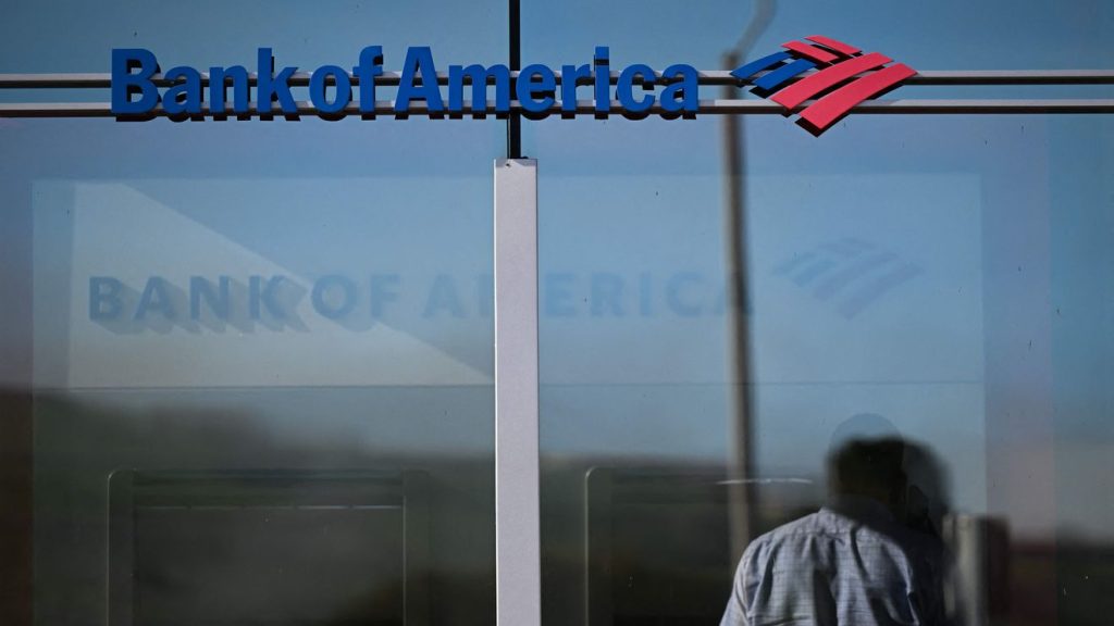 Bank of America’s $23-an-hour minimum pay is now the highest among big banks. But workers want more — and so do union organizers.