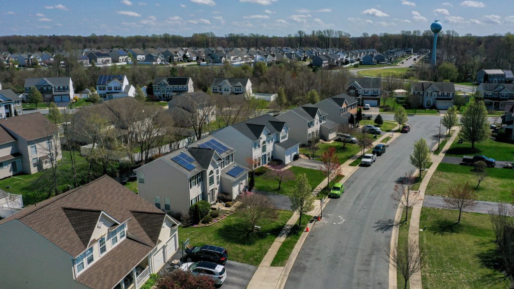 The 30-year fixed mortgage rate just hit 8% for the first time since 2000 as Treasury yields soar