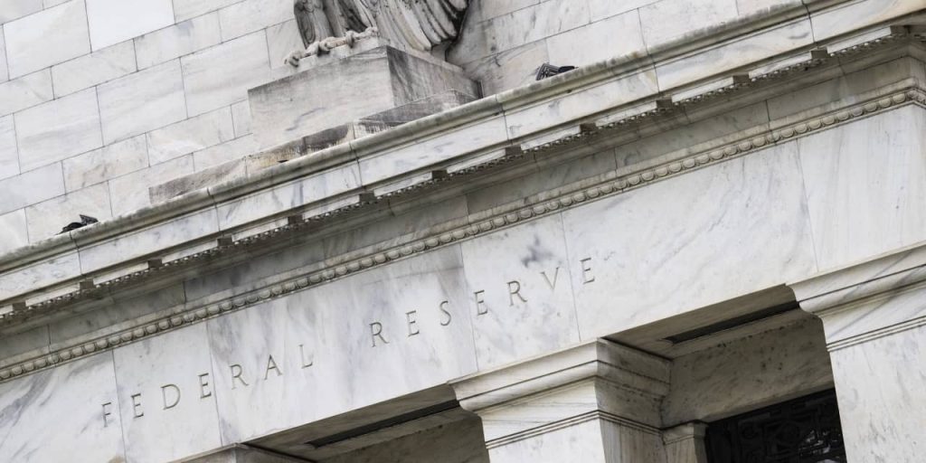 Inspector general clears two former regional Fed presidents in probe of pandemic trades